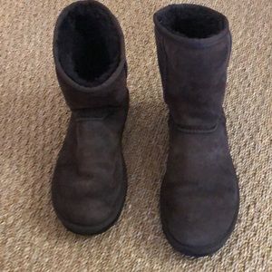 Brown Uggs sz 7